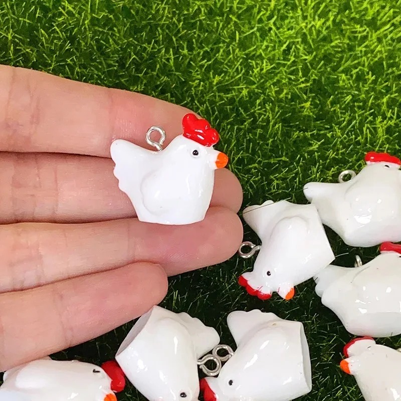 Resin Craft Supplies - 10 Stück niedliche Mini-3D-Hühner-Harzanhänger, Cartoon-ähnliche Hahn-Anhänger,